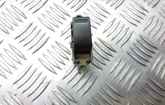Nissan X-Trail T30 Electric window control switch