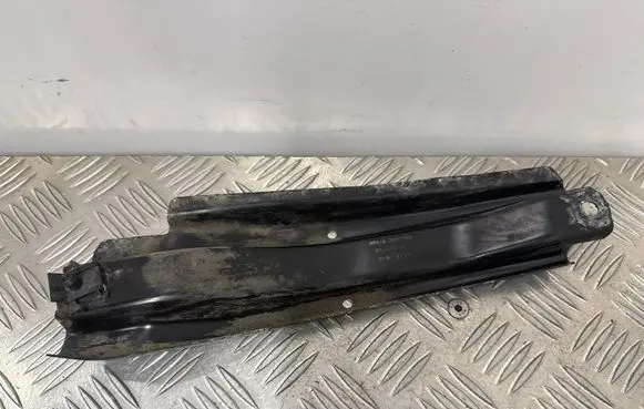 Audi Q5 SQ5 Radiator mount bracket 80A805527