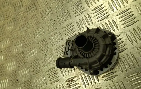 Volkswagen ID.3 Electric auxiliary coolant/water pump 1EA965567A
