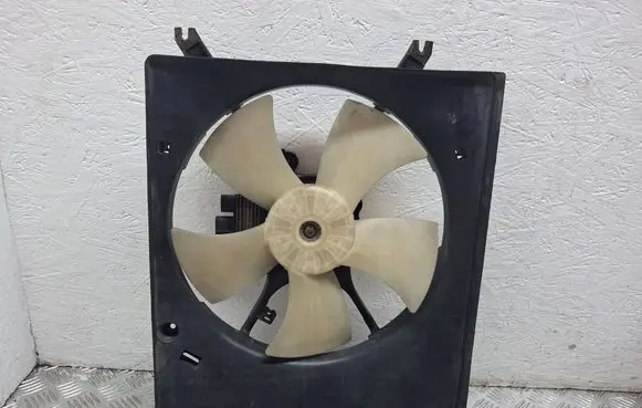 Mitsubishi Space Wagon Electric radiator cooling fan 4993003051