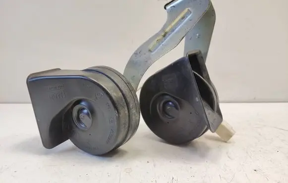 Citroen DS7 Crossback Horn signal 9815870780 08012019 1549A08