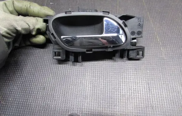 Peugeot 5008 Front door interior handle 9683446577