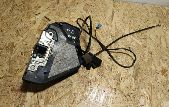 Mercedes-Benz CLS C219 Rear door lock 2197300635