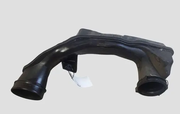 Volvo V40 Intercooler hose/pipe 31370135