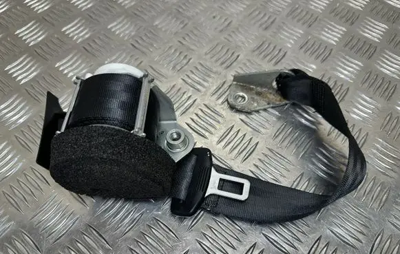 Volkswagen Tiguan Rear seatbelt 5N0857805