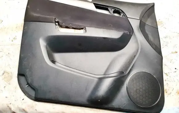 Opel Antara Front door card panel trim 96662205