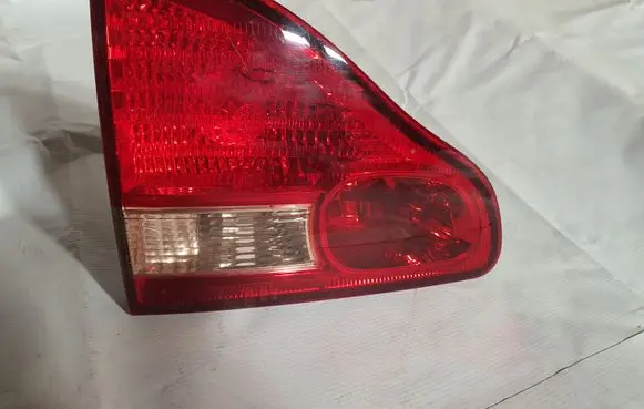 Toyota Avensis Verso Tailgate rear/tail lights KOITO4441