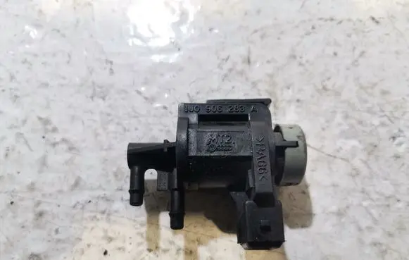 Audi A4 S4 B6 8E 8H Vacuum valve 1J0906283A