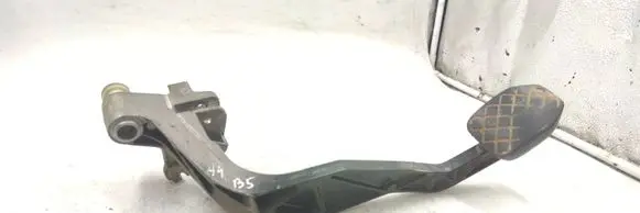 Audi A4 S4 B5 8D Clutch pedal 8d1721316g