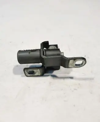 Ford S-MAX Front door lower hinge 