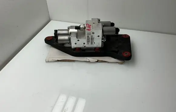 BMW X5 E70 Active stabilizer control/valve assembly 6794578