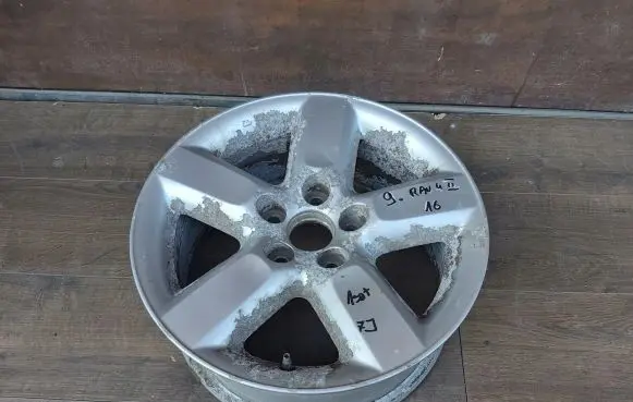 Toyota RAV 4 (XA20) R16 alloy rim 