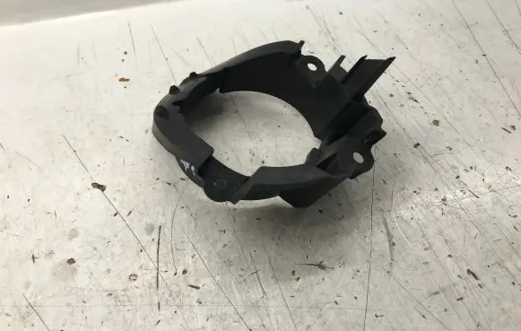Toyota Avensis T270 Fog light bracket 5212805080 TSM5608G1