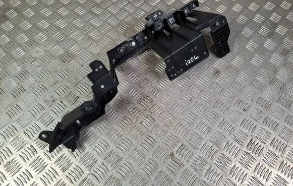Jaguar E-Pace Rear bumper mounting bracket J9C345531A