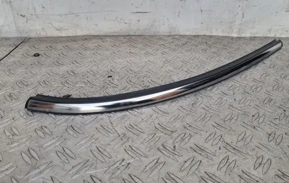 Mini Cooper Countryman R60 Rear side glass trim 9810472 12675010