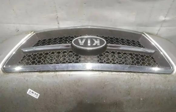 KIA Sorento Front grill 