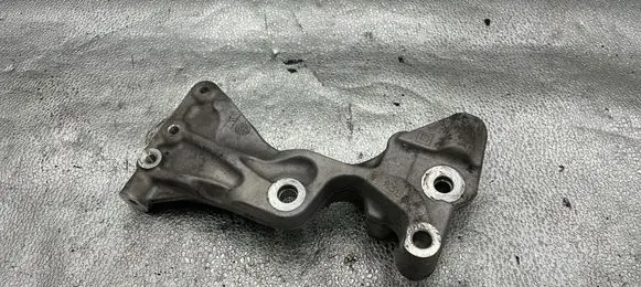 Chrysler Voyager Generator/alternator bracket 90513137F
