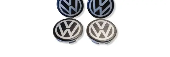 Volkswagen Golf V Non-original wheel cap