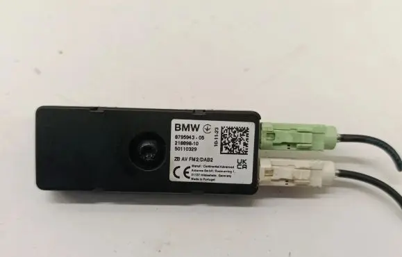 BMW 2 F44 Aerial antenna amplifier 8795943
