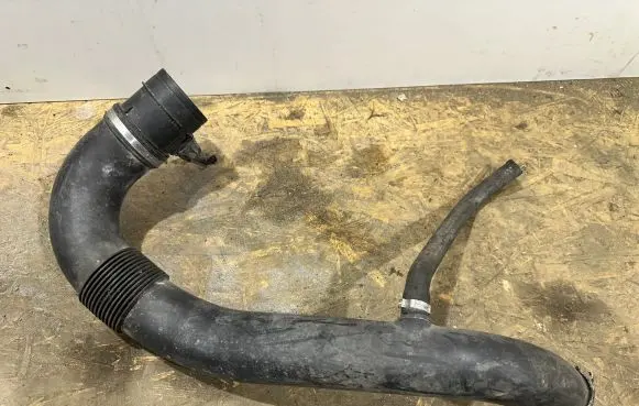 Iveco Daily 6th gen Intercooler hose/pipe 5801317098 0281006056 55220331