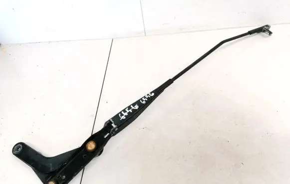 Ford C-MAX I Front wiper blade arm 3M5117526CD