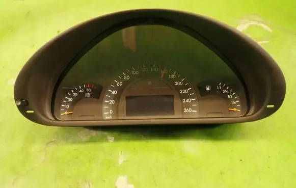 Mercedes-Benz C W203 Speedometer (instrument cluster) A2035403411