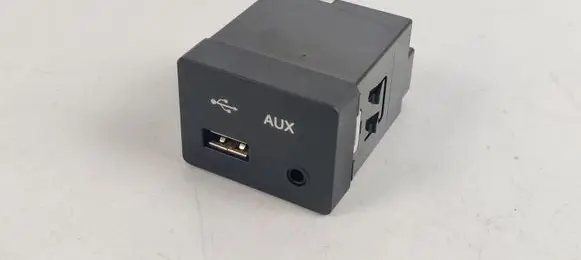SsangYong Rexton USB socket connector 299117682