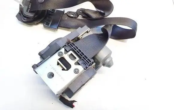 Mercedes-Benz E W211 Front seatbelt 609098200c 602208100