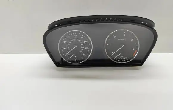 BMW 5 E60 E61 Speedometer (instrument cluster) 9153756 62119153756