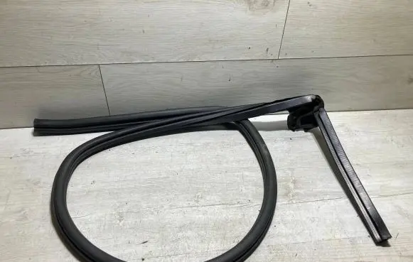 Volkswagen Beetle A5 Front door rubber seal 5c3839480c