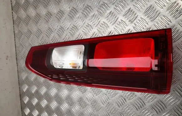 Nissan Primastar Rear/tail lights 265556737R