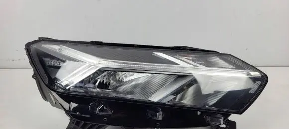 Dacia Sandero III Headlight/headlamp 260104363R 20220912 0021815009