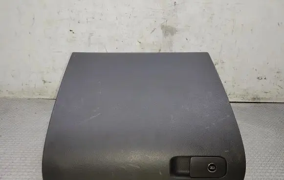 Volkswagen Golf Plus Glove box 5M1857097