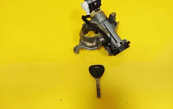 Mitsubishi Carisma Ignition lock 