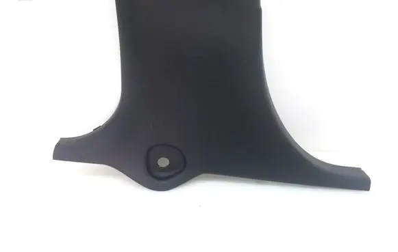 (B) pillar trim (bottom)