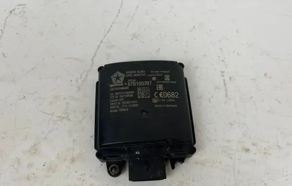 Maserati Levante Blind spot module 670100397