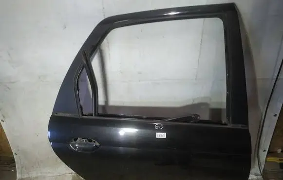 Renault Scenic I Rear door juodos