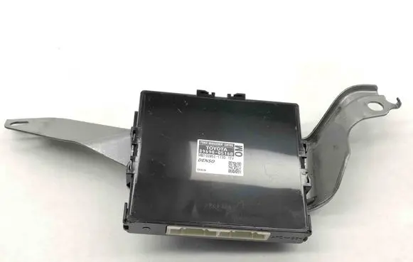 Toyota Avensis T270 Other devices 8969005160