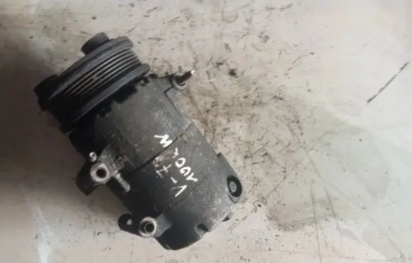Volvo V50 Air conditioning (A/C) compressor (pump) 6M5H19D629AB