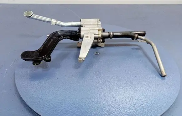 BMW M2 F87 Oil pump 7846385