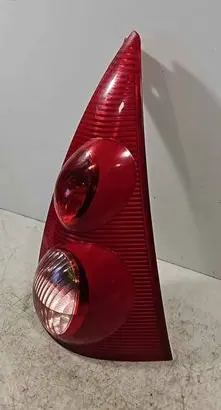 Peugeot 107 Rear/tail lights 815500H040
