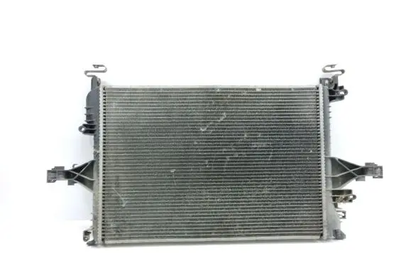 Volvo V70 Coolant radiator
