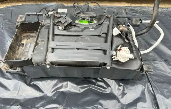 Audi A3 S3 8V Fuel tank 5Q0201022QR 5Q0201022