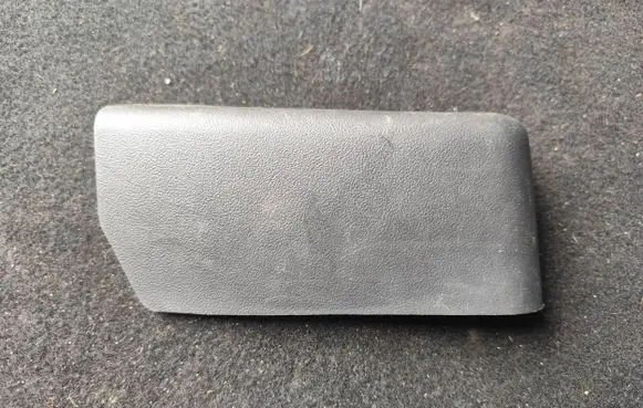 Mitsubishi Space Star (B) pillar trim (bottom) 7211A276ZZ 7211A276