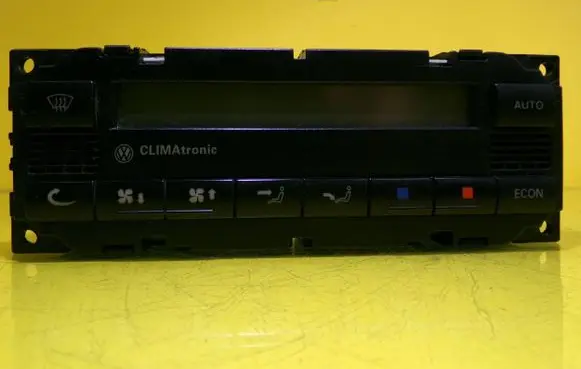 Volkswagen PASSAT B5.5 Climate control unit 3B1907044K