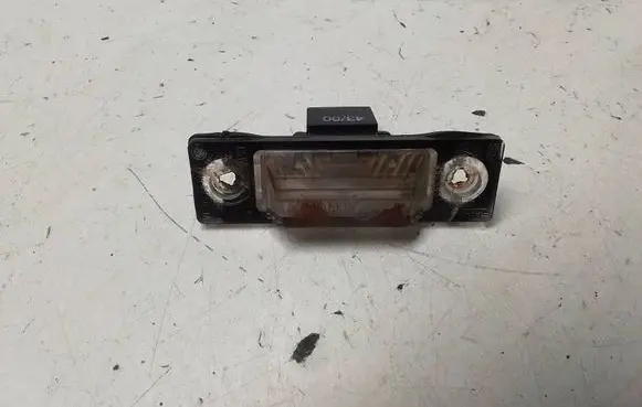 Seat Alhambra (Mk1) Number plate light E2600004