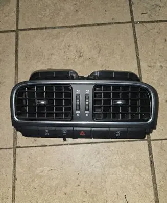 Volkswagen Polo V 6R Dash center air vent grill 6R0819728