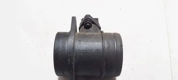 Skoda Octavia Mk2 (1Z) Mass air flow meter 0281002531 038906461B