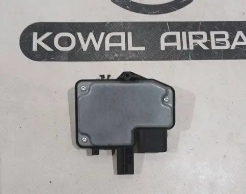 Volkswagen Golf VII Seat belt adjustment motor 34149534 15082729AW
