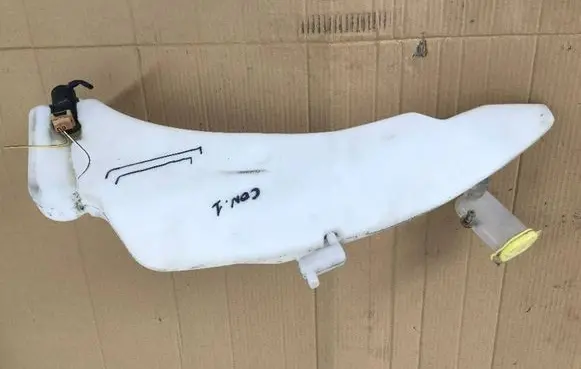 Ford Connect Windshield washer fluid reservoir/tank
